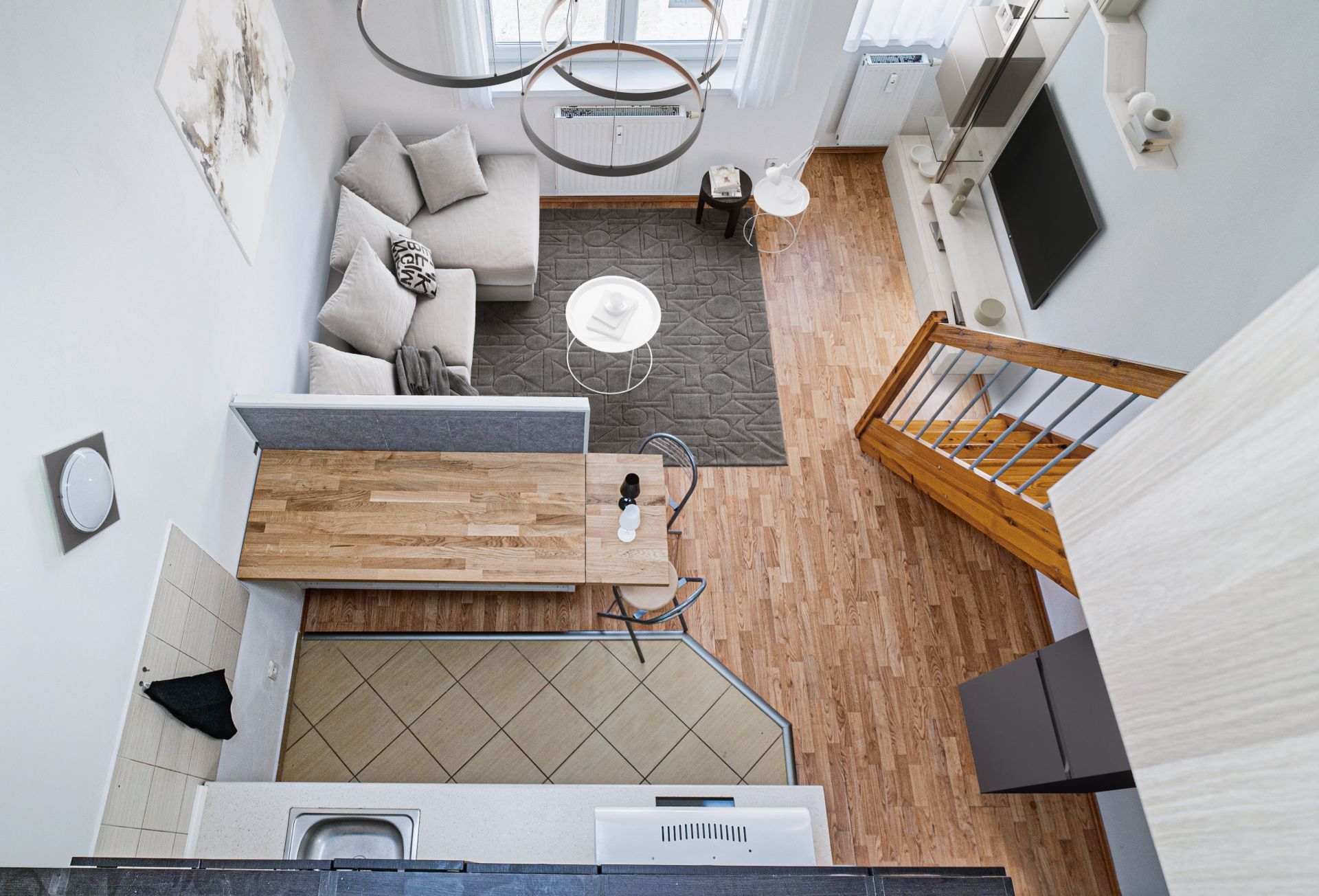 bo_finance_2408_-_223_tmava