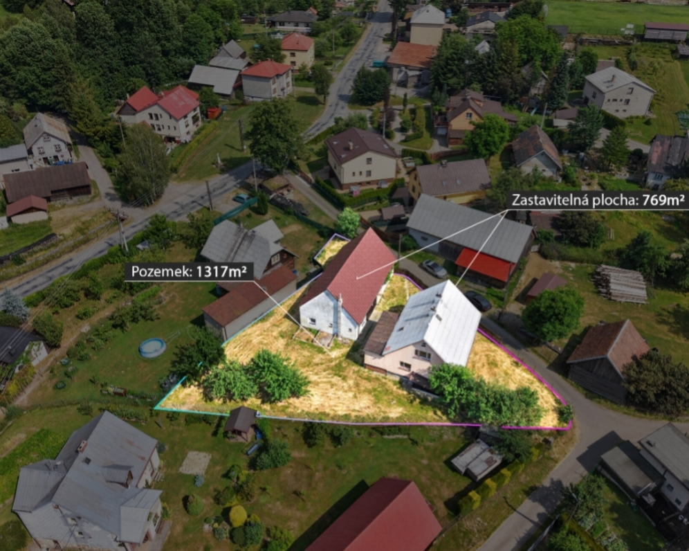 Rodinný dům v Bukovci s hospodářskou budovou